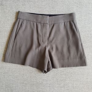 Aritzia - Babaton Shorts